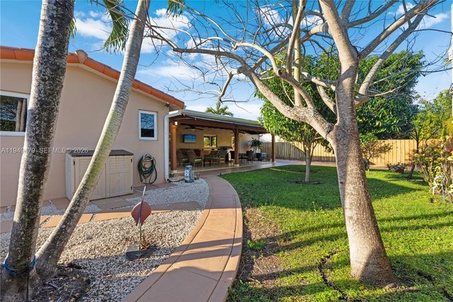 9461 SW 31st Ter, Miami, FL 33165