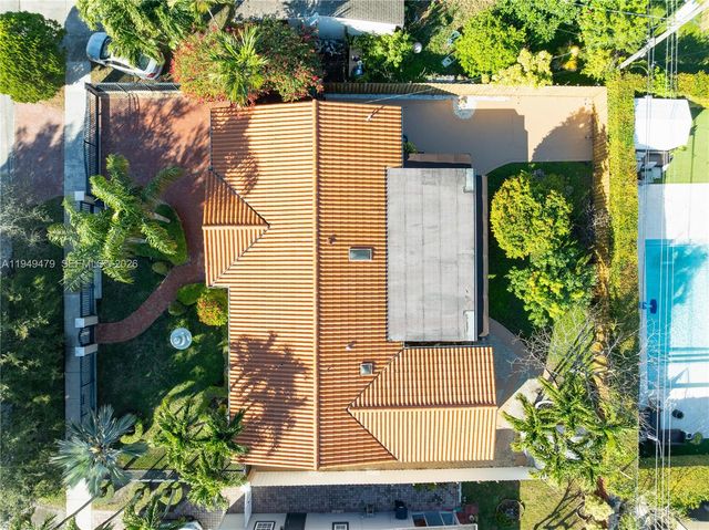 9461 SW 31st Ter, Miami, FL 33165