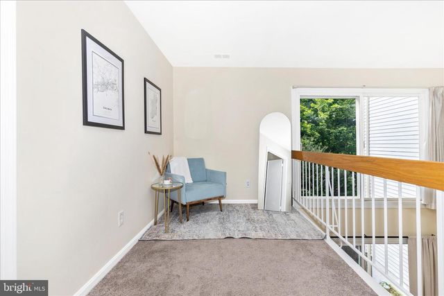 9409 CHATTEROY PL, Montgomery Village, MD 20886
