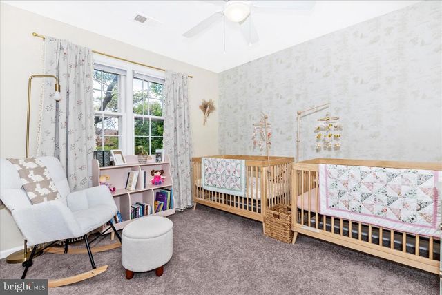 9409 CHATTEROY PL, Montgomery Village, MD 20886