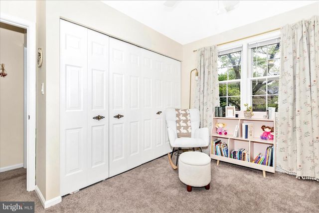 9409 CHATTEROY PL, Montgomery Village, MD 20886
