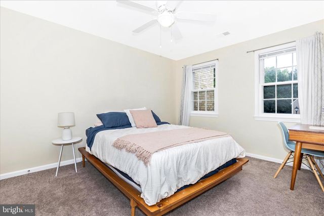 9409 CHATTEROY PL, Montgomery Village, MD 20886