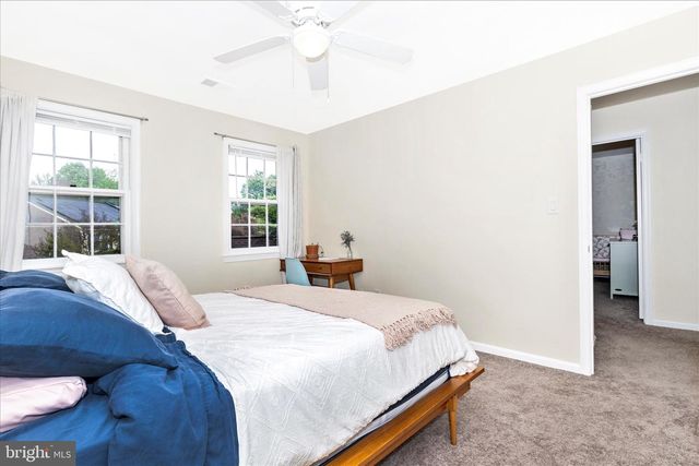 9409 CHATTEROY PL, Montgomery Village, MD 20886