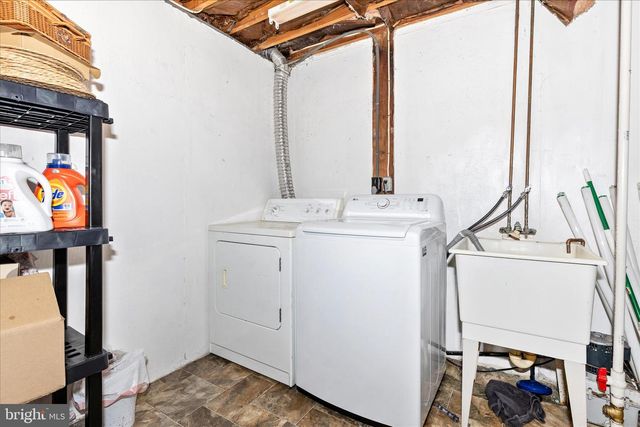 9409 CHATTEROY PL, Montgomery Village, MD 20886