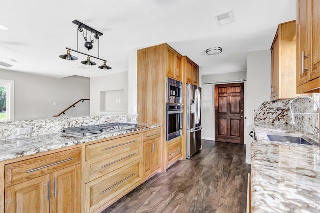 420 County Road 4012, Dayton, TX 77535