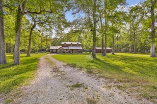 420 County Road 4012, Dayton, TX 77535