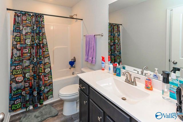 117 Barlow Way, Owens Cross Roads, AL 35763