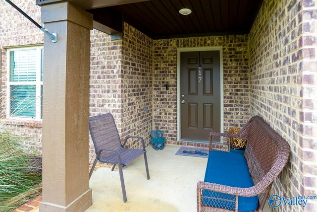 117 Barlow Way, Owens Cross Roads, AL 35763