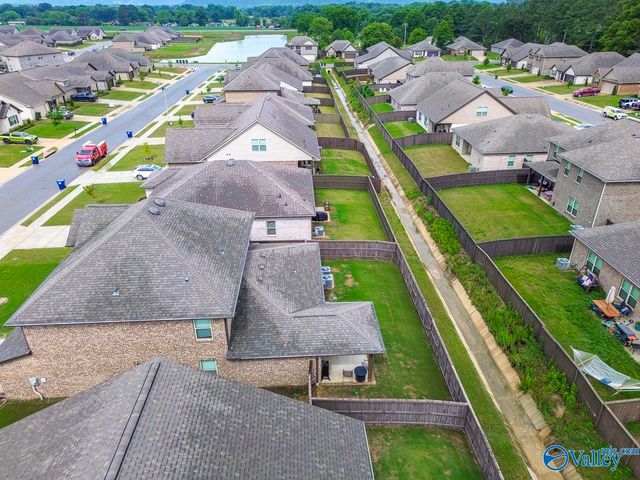 117 Barlow Way, Owens Cross Roads, AL 35763