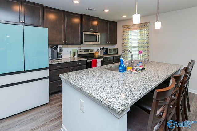 117 Barlow Way, Owens Cross Roads, AL 35763