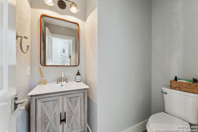 2047 THICKET TRAIL DR, San Antonio, TX 78248