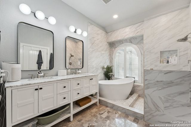 2047 THICKET TRAIL DR, San Antonio, TX 78248