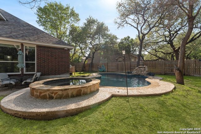 2047 THICKET TRAIL DR, San Antonio, TX 78248