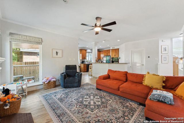 2047 THICKET TRAIL DR, San Antonio, TX 78248