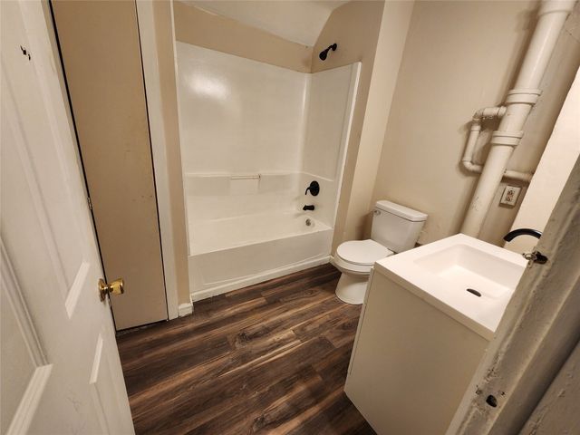 701 W 18TH Street, Erie, PA 16502