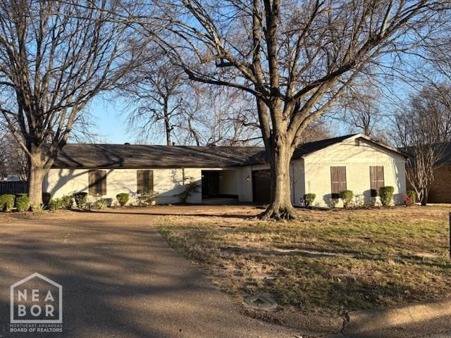 3004 Greenbriar Drive, Jonesboro, AR 72401
