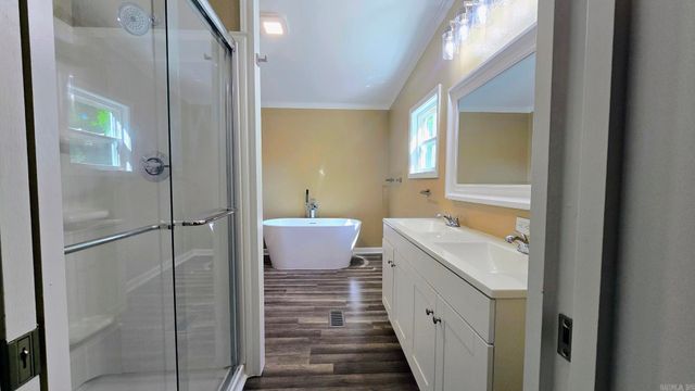 15921 Oak Street, Roland, AR 72135