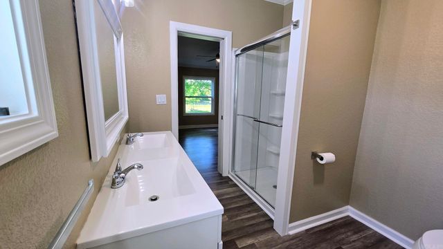 15921 Oak Street, Roland, AR 72135