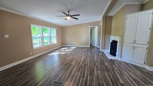15921 Oak Street, Roland, AR 72135