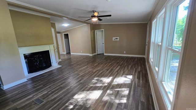 15921 Oak Street, Roland, AR 72135