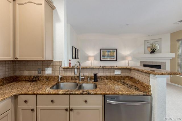 8445 S Holland Way 102, Littleton, CO 80128