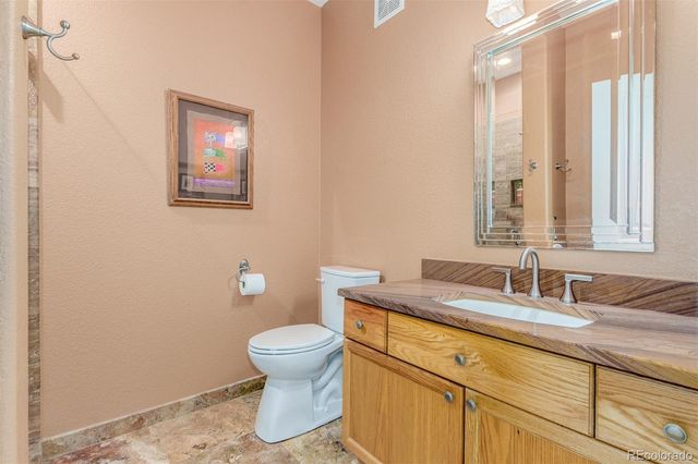 8445 S Holland Way 102, Littleton, CO 80128