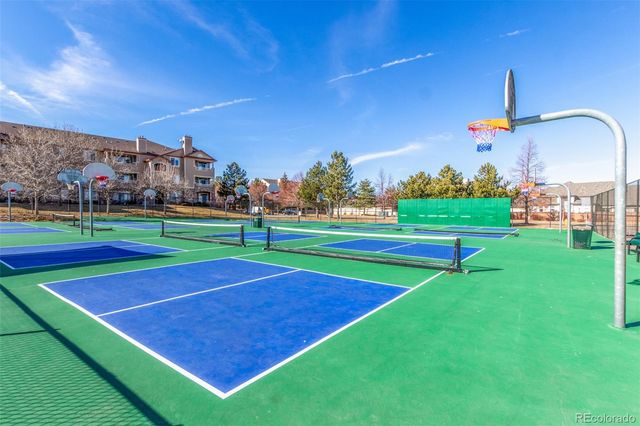 8445 S Holland Way 102, Littleton, CO 80128