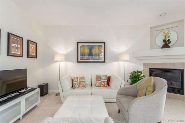 8445 S Holland Way 102, Littleton, CO 80128