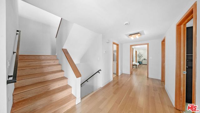 966 Bluegrass Lane, Los Angeles, CA 90049