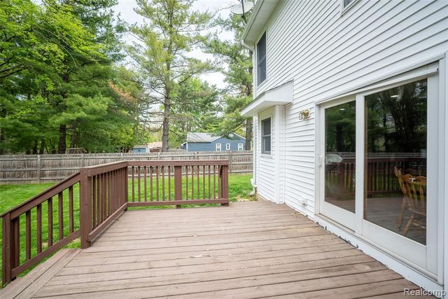 11363 Mckinley Road, Montrose, MI 48457