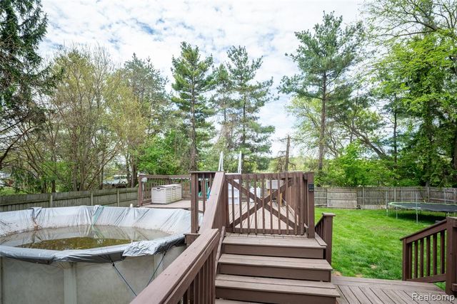 11363 Mckinley Road, Montrose, MI 48457