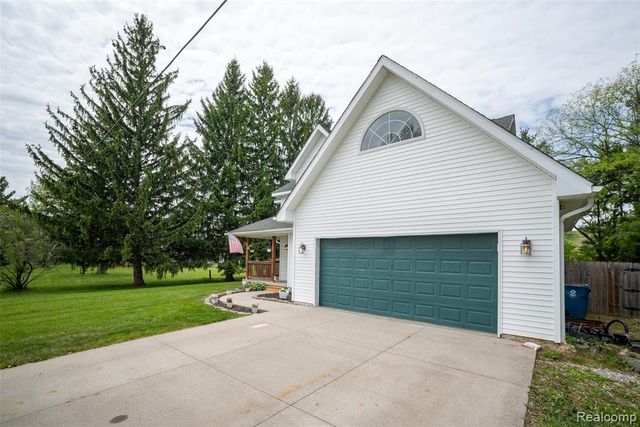 11363 Mckinley Road, Montrose, MI 48457