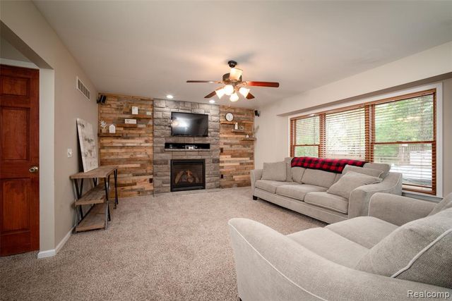 11363 Mckinley Road, Montrose, MI 48457