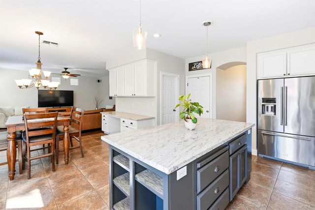 2119 Big Sky Dr, Rocklin, CA 95765