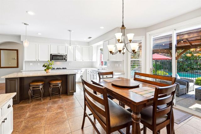 2119 Big Sky Dr, Rocklin, CA 95765