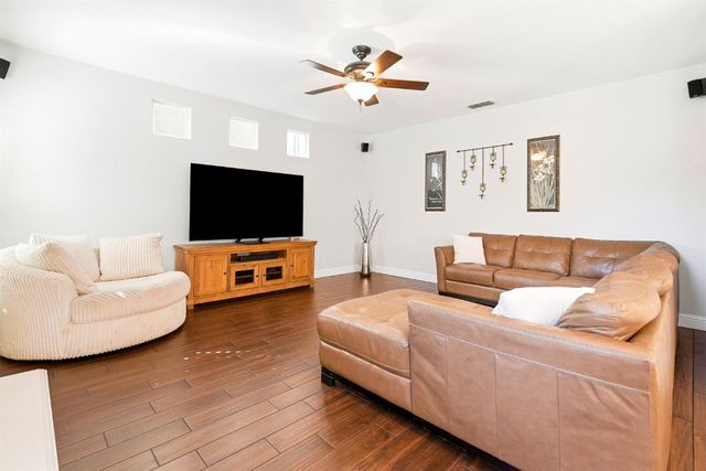 2119 Big Sky Dr, Rocklin, CA 95765