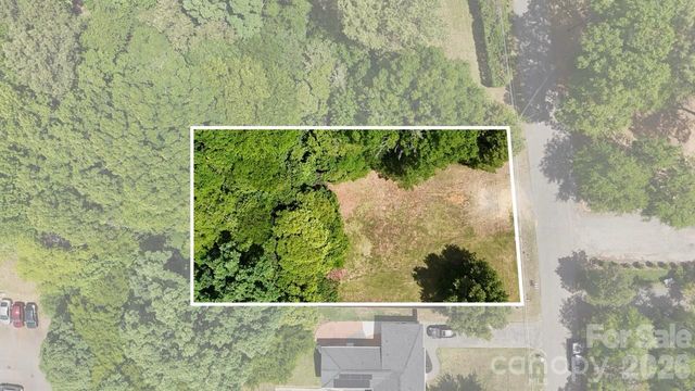 8616 Sharonbrook Drive, Charlotte, NC 28210