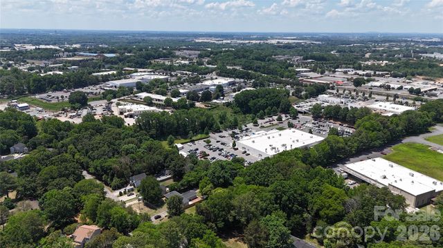 8616 Sharonbrook Drive, Charlotte, NC 28210