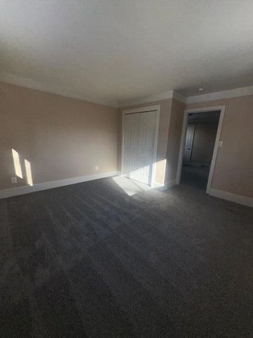 6474 Birch Street, Taylor, MI 48180