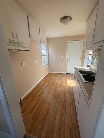 6474 Birch Street, Taylor, MI 48180