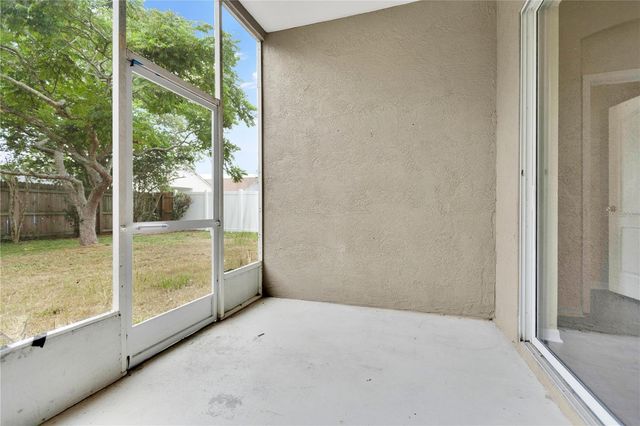 1422 LAKE SHORE RANCH DRIVE, Seffner, FL 33584