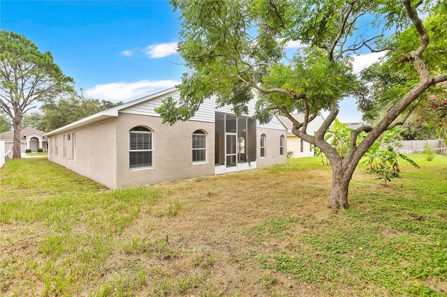 1422 LAKE SHORE RANCH DRIVE, Seffner, FL 33584