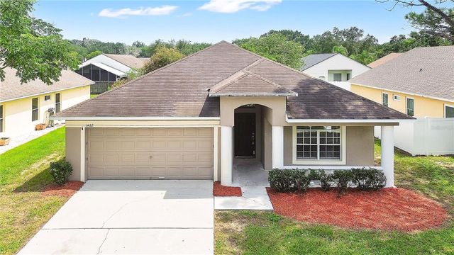 1422 LAKE SHORE RANCH DRIVE, Seffner, FL 33584