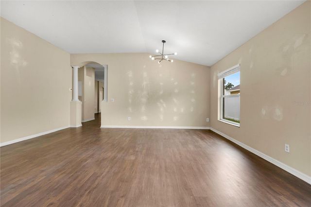 1422 LAKE SHORE RANCH DRIVE, Seffner, FL 33584