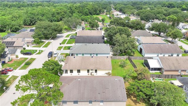 1422 LAKE SHORE RANCH DRIVE, Seffner, FL 33584