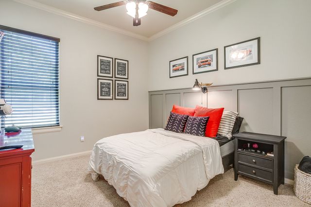 7259 Oak Creeks Court, Fort Worth, TX 76135