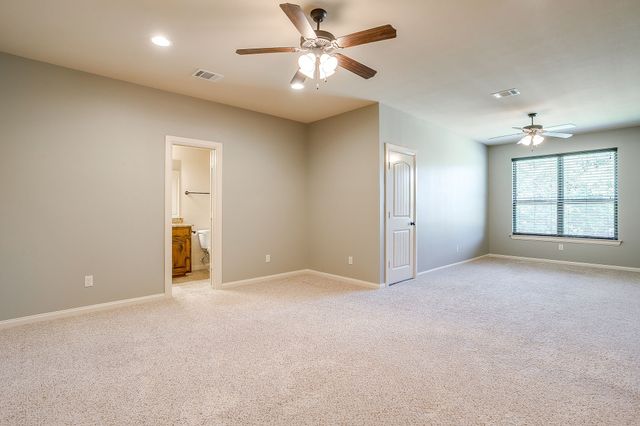 7259 Oak Creeks Court, Fort Worth, TX 76135
