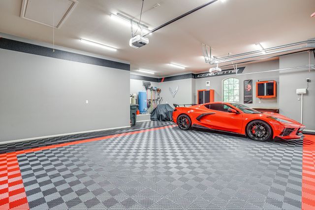 7259 Oak Creeks Court, Fort Worth, TX 76135