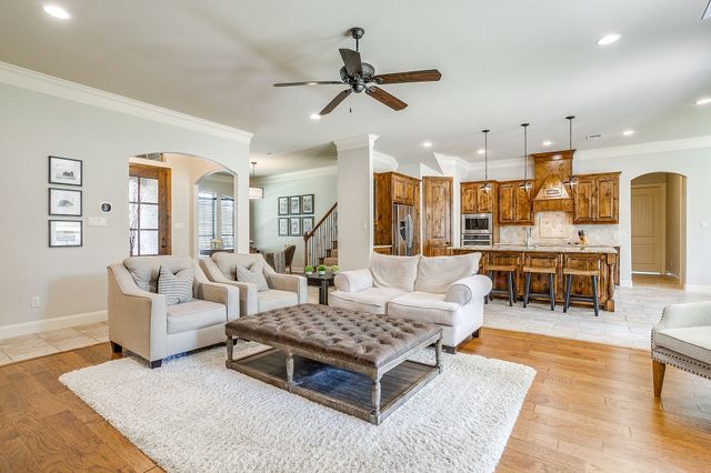 7259 Oak Creeks Court, Fort Worth, TX 76135