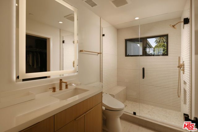 363 22nd Street, Santa Monica, CA 90402
